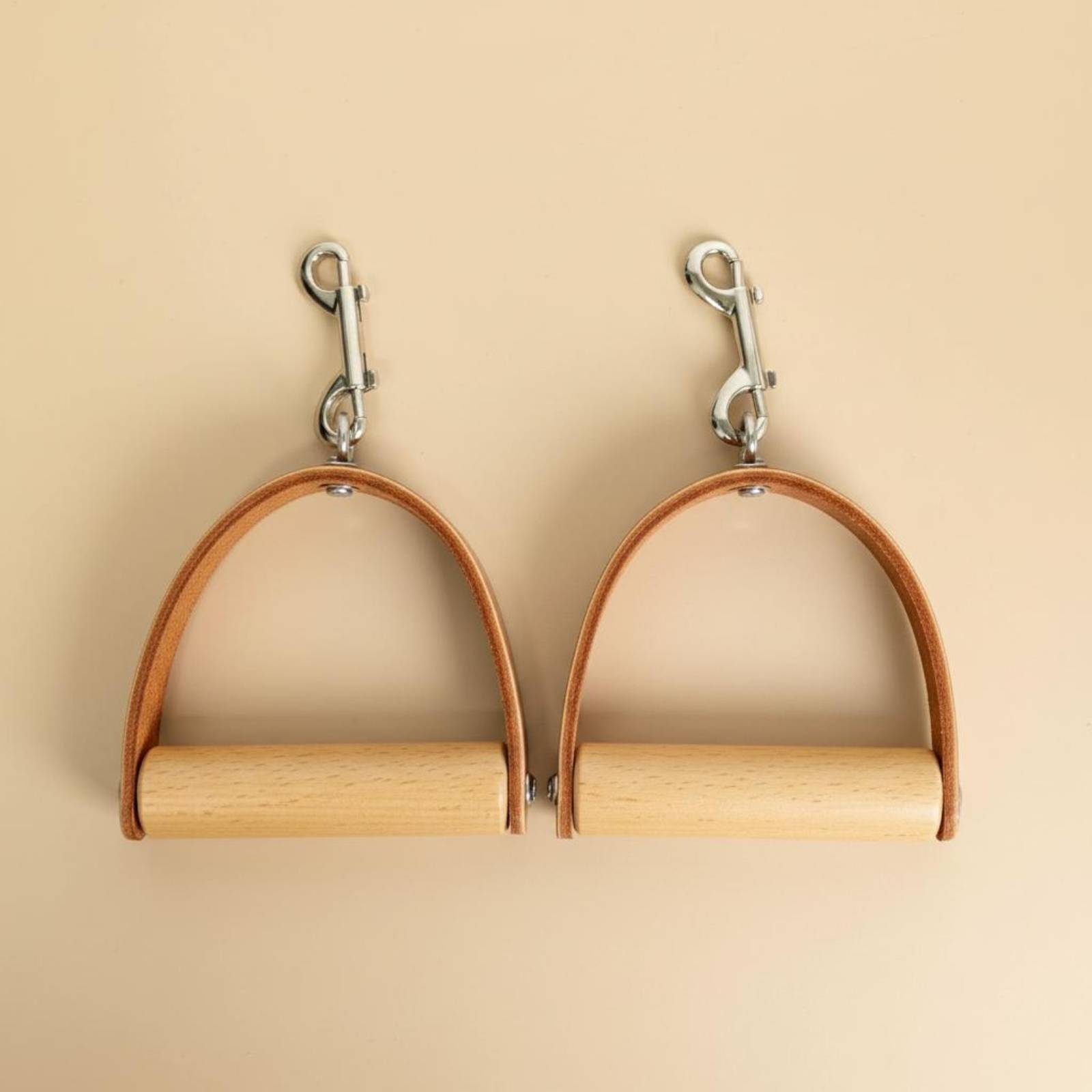 2 Pieces Leather Wood Handles  – обзор и цена Pilates & Yoga Unleashed Studio Tuckahoe