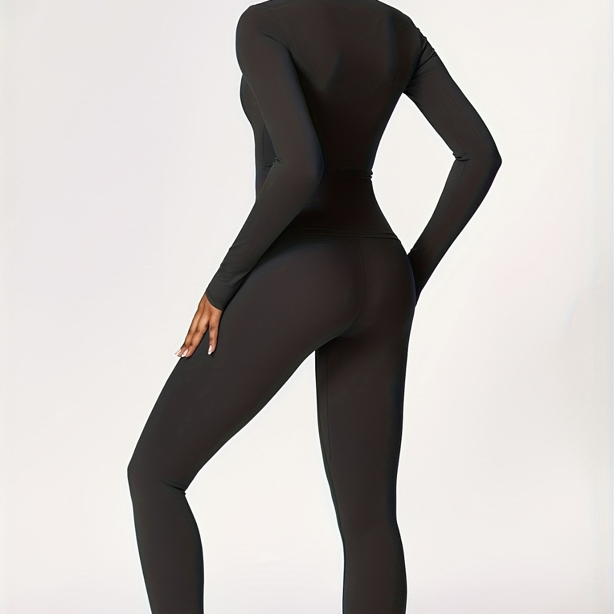 Tight-fitting yoga suit slim l – обзор и цена Pilates & Yoga Unleashed Studio Tuckahoe