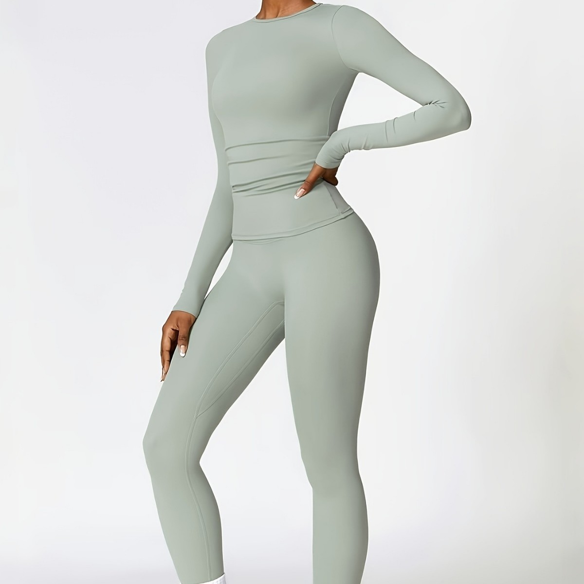 Tight-fitting yoga suit slim l – обзор и цена Pilates & Yoga Unleashed Studio Tuckahoe